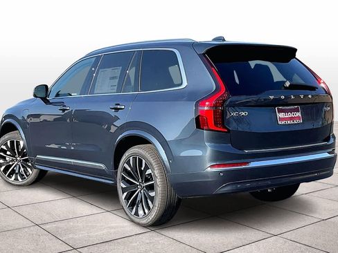 New 2026 Volvo XC90 T8 Plus w/ Protection Package image 3