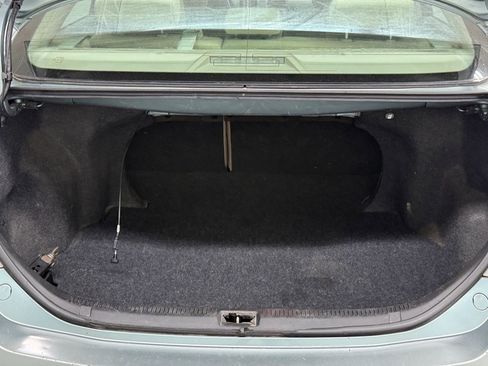 Used 2011 Toyota Camry LE w/ LE Extra-Value Pkg FWD image 20
