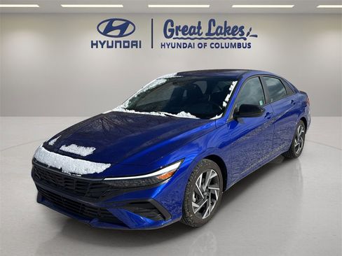 Certified 2025 Hyundai Elantra Sport image 1