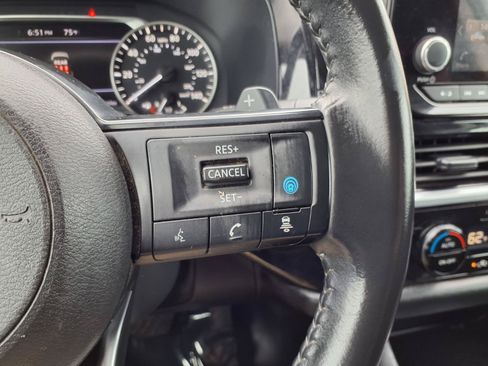 Used 2024 Nissan Pathfinder SV FWD image 20