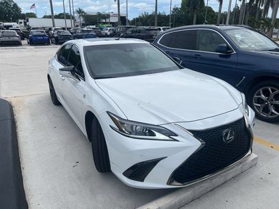 Used 2023 Lexus ES 350 F Sport w/ Accessory Package (Z2)