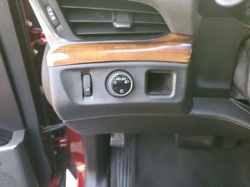 Used 2016 Cadillac Escalade Luxury image 33