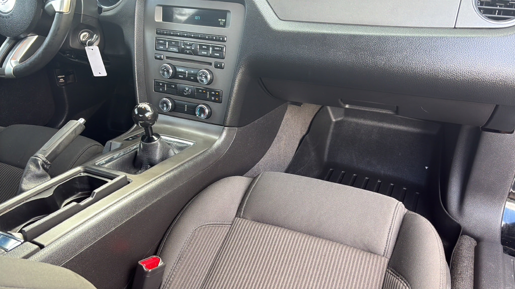 Used 2013 Ford Mustang GT RWD image 21