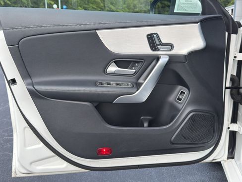 Used 2025 Mercedes-Benz CLA 250 4MATIC image 28