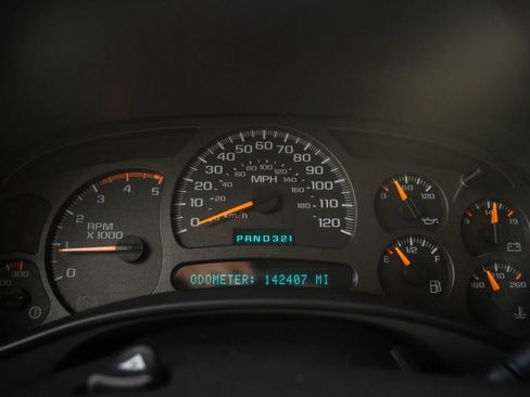 Used 2003 Chevrolet Silverado 2500 LS RWD image 20