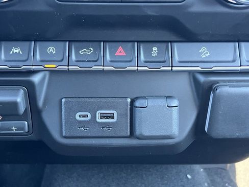 New 2026 Chevrolet Silverado 1500 Custom Trail Boss image 7