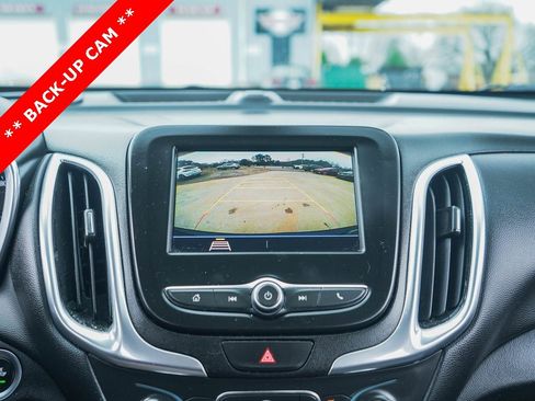 Used 2021 Chevrolet Equinox LT image 9