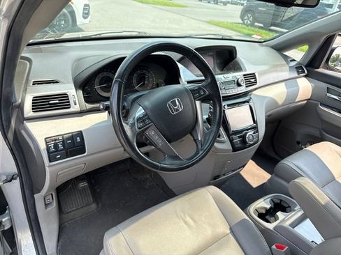 Used 2014 Honda Odyssey EX-L image 16