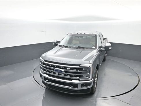 Used 2023 Ford F350 Lariat w/ Tow Technology Package image 25