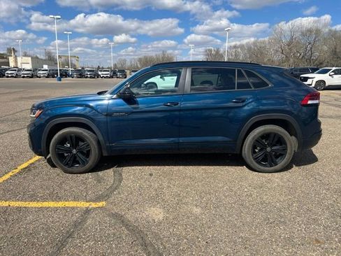 Used 2023 Volkswagen Atlas Cross Sport SEL R-Line AWD/4WD image 5