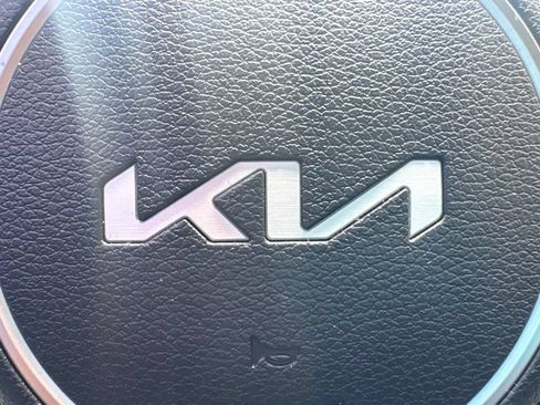 Used 2024 Kia Sportage LX AWD/4WD image 30
