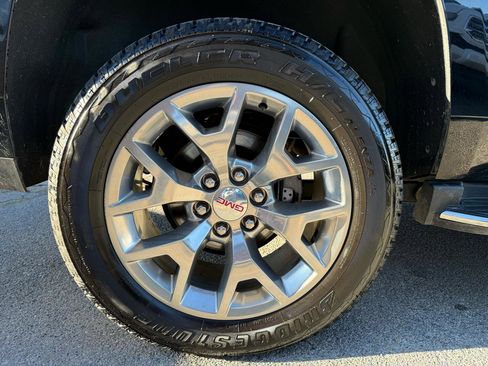 Used 2018 GMC Yukon SLT w/ Open Road Package image 34