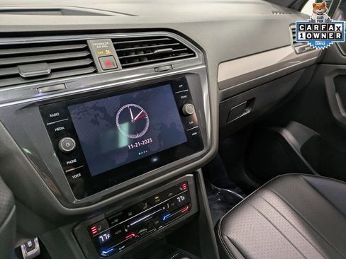 Used 2022 Volkswagen Tiguan SE R-Line AWD/4WD image 13