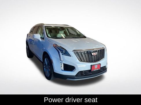 Used 2024 Cadillac XT5 Premium Luxury w/ Technology Package AWD/4WD image 17