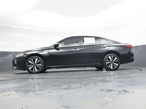 Used 2022 Nissan Altima 2.5 SV FWD image 38