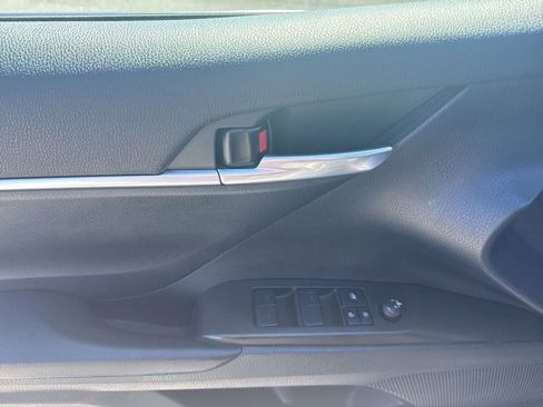 Used 2023 Toyota Camry SE w/ Cold Weather Package AWD/4WD image 18