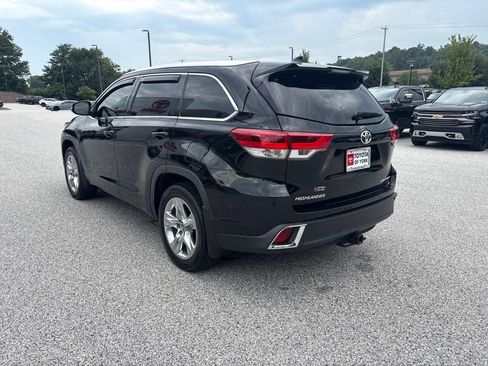 Used 2019 Toyota Highlander Limited AWD/4WD image 5