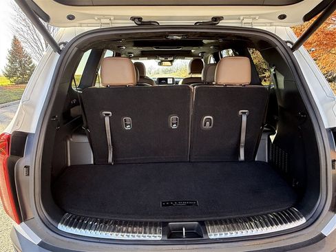 Used 2022 Kia Telluride SX w/ SX Prestige Package image 14