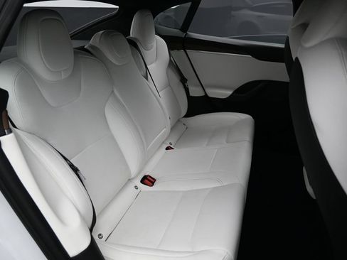Used 2023 Tesla Model S AWD/4WD image 11