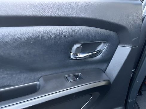 Used 2021 Nissan Titan PRO-4X image 29