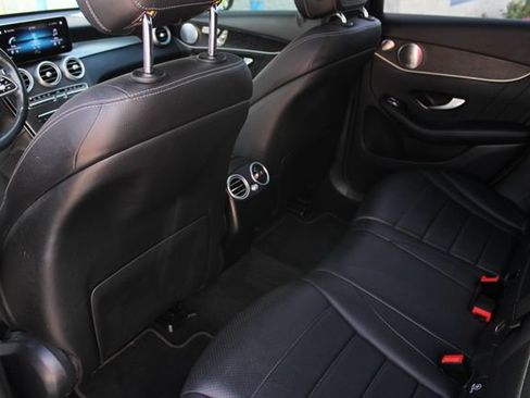 Used 2020 Mercedes-Benz GLC 300 4MATIC image 23