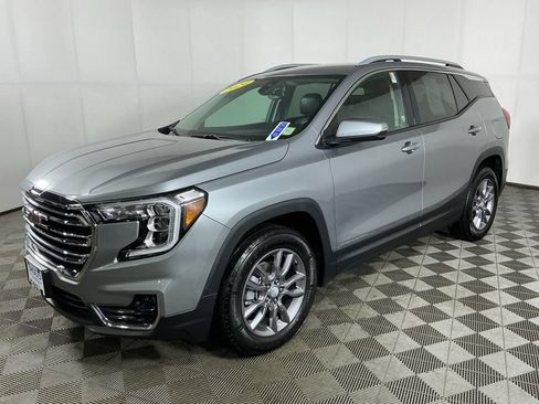 Used 2024 GMC Terrain SLT AWD/4WD image 5