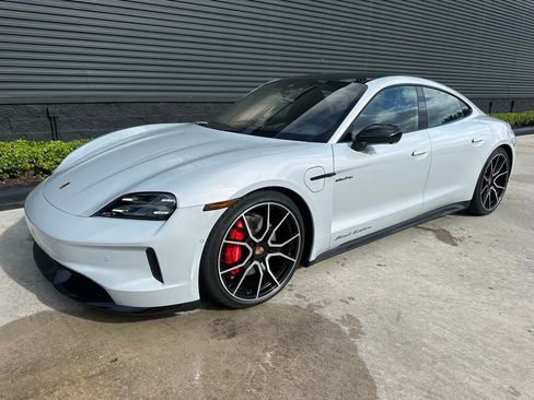 Used 2026 Porsche Taycan 4S AWD/4WD image 7