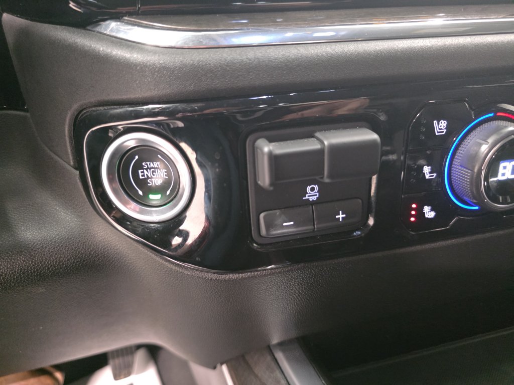 Used 2023 Chevrolet Silverado 1500 LTZ AWD/4WD image 28