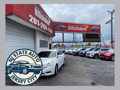Used 2011 Hyundai Sonata GLS FWD image 1