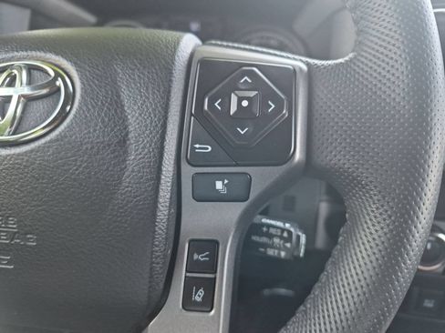 Used 2021 Toyota Tacoma TRD Off-Road w/ TRD Premium Off Road Package AWD/4WD image 15
