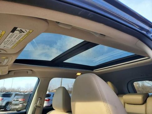 Used 2014 Nissan Rogue SL w/ SL Premium Package image 24