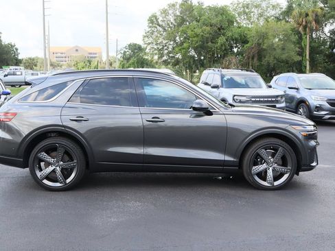 Used 2025 Genesis GV70 3.5T Sport w/ Sport Prestige Package AWD/4WD image 10