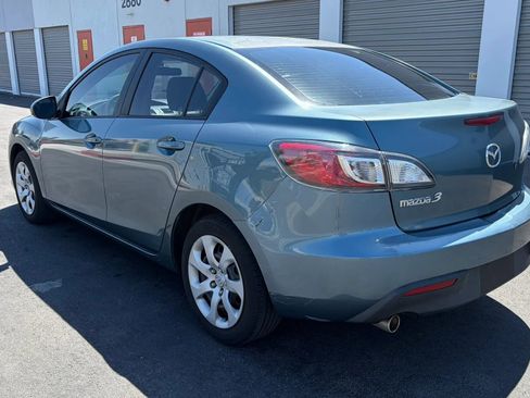 Used 2010 MAZDA MAZDA3 i Sport FWD image 3