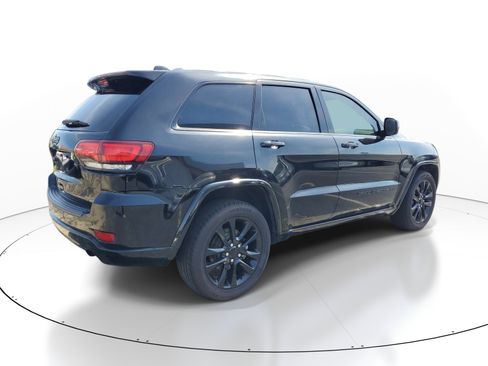 Used 2022 Jeep Grand Cherokee Laredo X RWD image 6