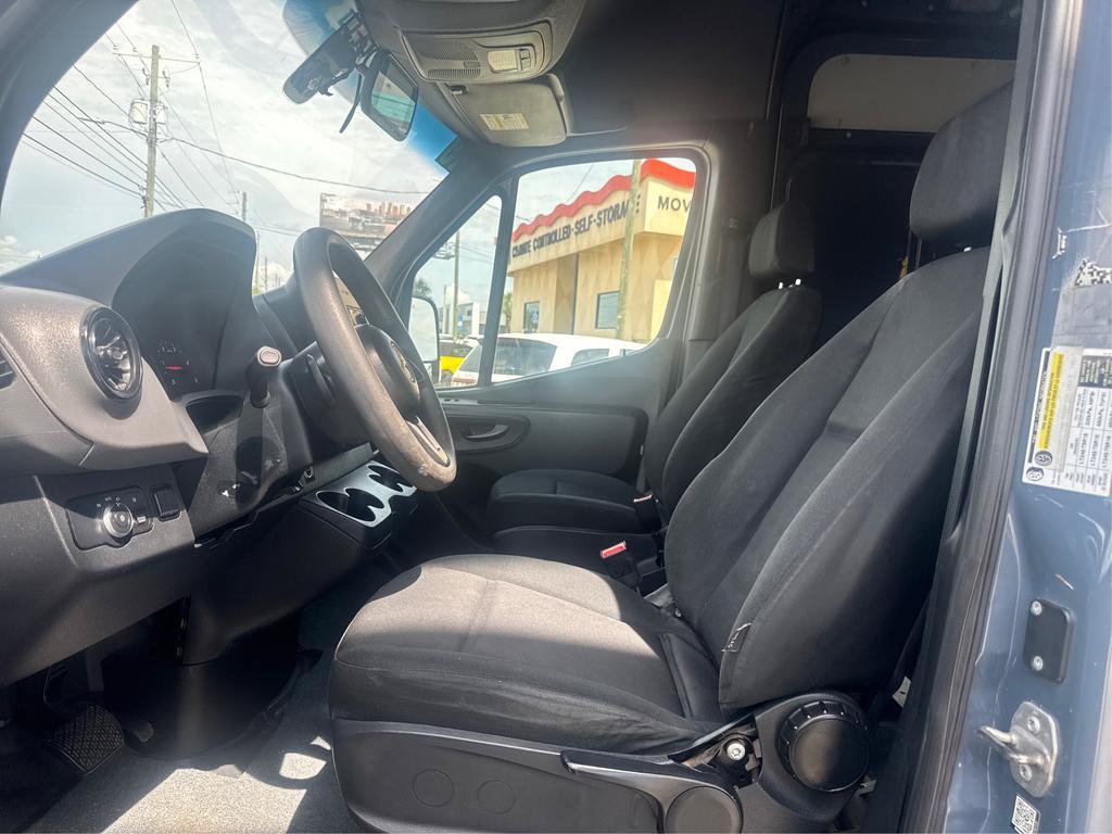 Used 2019 Mercedes-Benz Sprinter 170 image 9