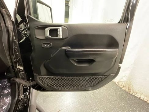 Used 2020 Jeep Wrangler Unlimited Sport S AWD/4WD image 22