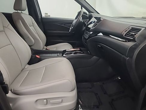 Used 2023 Honda Passport Elite image 14