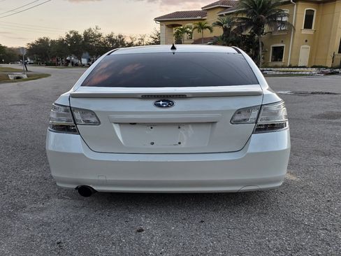 Used 2011 Subaru Legacy 2.5i Limited image 6