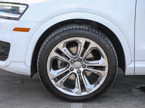 Used 2015 Audi Q3 2.0T Prestige w/ Prestige Package AWD/4WD image 10