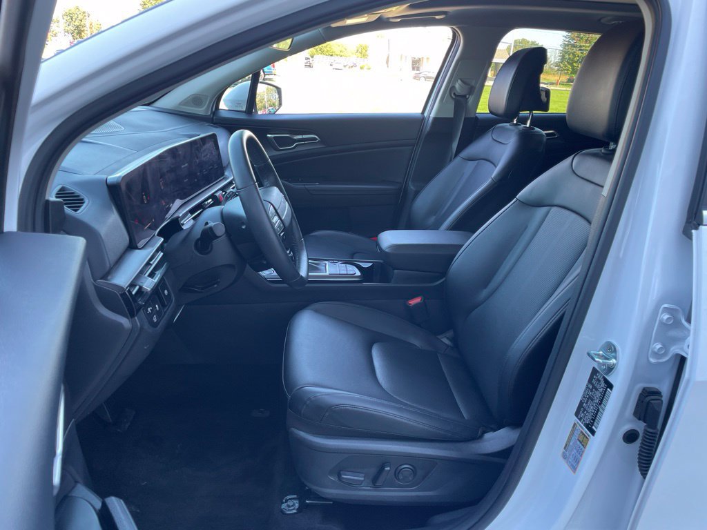 Used 2026 Kia Sportage EX w/ EX Panorama Roof Package AWD/4WD image 8