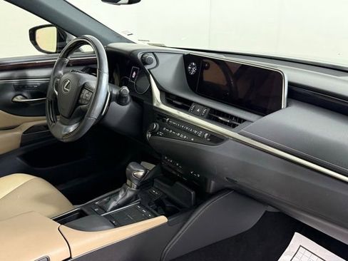 Used 2019 Lexus ES 350 w/ Premium Package FWD image 34