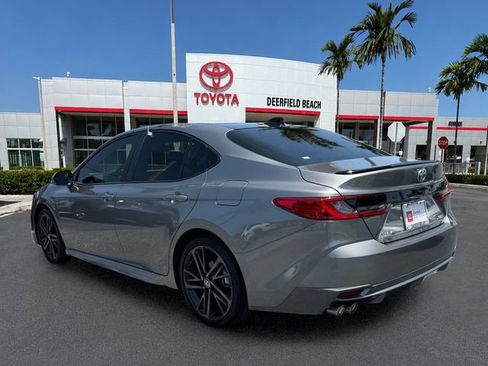 Used 2025 Toyota Camry XSE FWD image 5