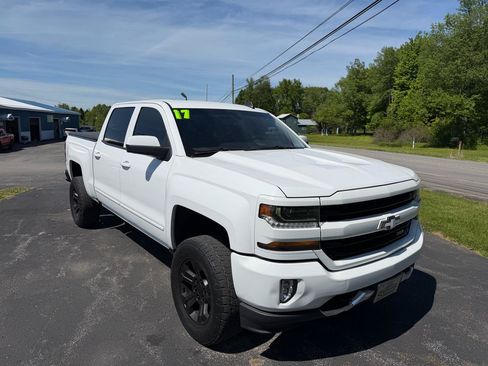 Used 2017 Chevrolet Silverado 1500 LT w/ All Star Edition AWD/4WD image 3