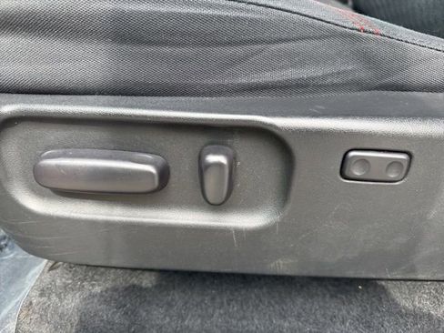 Used 2021 Toyota Tacoma SR5 w/ Technology Package image 11