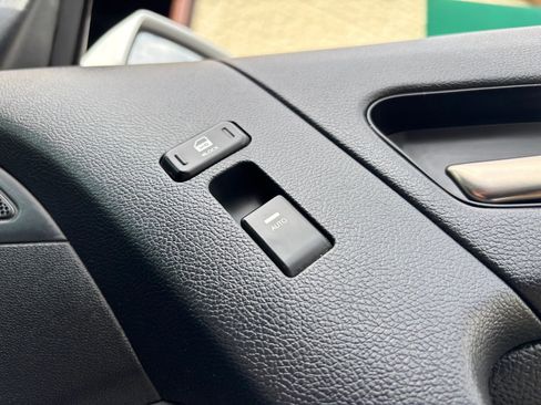 Used 2016 Hyundai Genesis Coupe 3.8 image 47