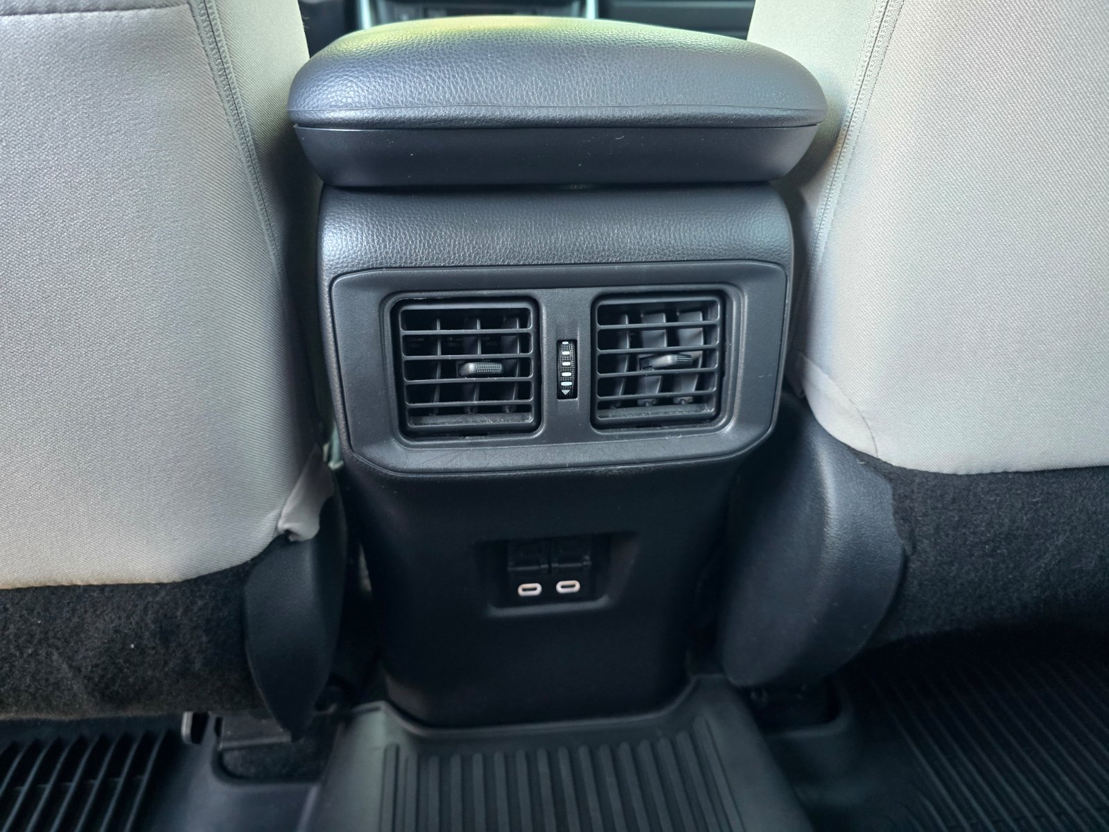 Used 2023 Toyota RAV4 XLE w/ Convenience Package AWD/4WD image 24