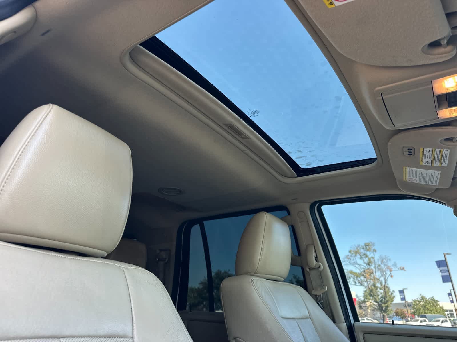 Used 2016 Ford Expedition EL Limited RWD image 19
