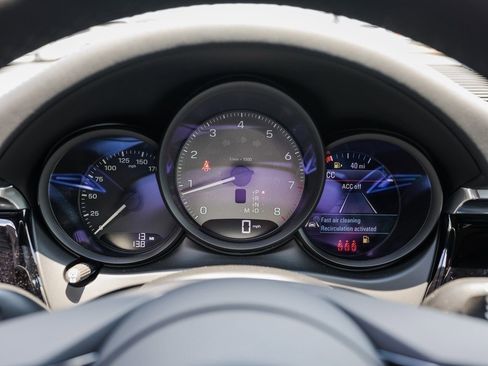 New 2025 Porsche Macan S image 15