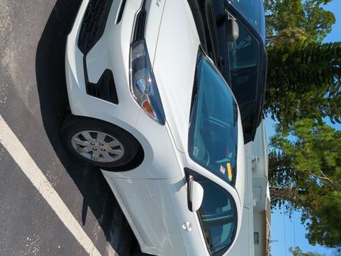 Certified 2022 Kia Rio LX FWD image 5