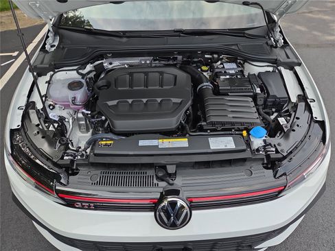 New 2025 Volkswagen GTI SE image 9
